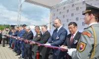 Vietnam attends international defence, security exhibition in Slovakia