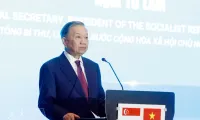 Technology set to become key pillar in Vietnam-Singapore cooperation: Top leader