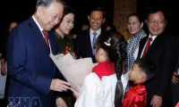 Top Vietnamese leader begins state visit to Singapore