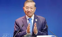 Vietnam needs more modern, creative working class: Top leader