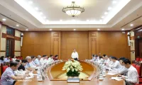 Top leader calls for building modern, transparent, integrated labour market