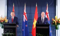 Vietnam, New Zealand leaders witness exchange of cooperation documents