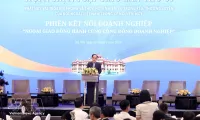 Diplomacy to accompany businesses in expanding Vietnam's development space