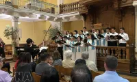 Paris concert raises funds to help Vietnamese farmers cope with floods