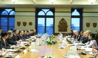 Top leader holds talks with Canadian Prime Minister