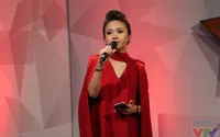 Thanh Vân Hugo khoe tài ca hát trong Muôn màu Showbiz