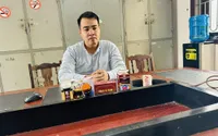 Cặp vợ chồng lập công ty, giả danh y bác sĩ lừa bán thuốc thu lợi 75 tỉ đồng Cặp vợ chồng lập công ty, giả danh y bác sĩ lừa bán thuốc thu lợi 75 tỉ đồng