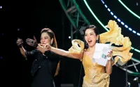 Lệ Quyên phá kịch bản, Thu Phương xé váy khi hát, Diệu Nhi cứu nguy cho Kiều Minh Tuấn Lệ Quyên phá kịch bản, Thu Phương xé váy khi hát, Diệu Nhi cứu nguy cho Kiều Minh Tuấn