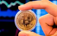 Giá Bitcoin tiếp đà tăng mạnh Giá Bitcoin tiếp đà tăng mạnh