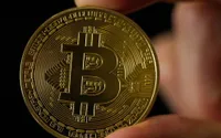 Bitcoin trượt dốc Bitcoin trượt dốc