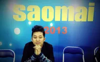 Tùng Dương bất ngờ với các thí sinh Sao Mai 2013 Tùng Dương bất ngờ với các thí sinh Sao Mai 2013