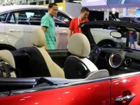 High prices hamper auto growth