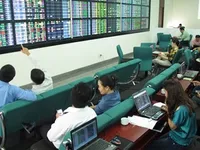 Bank, energy stocks lead bourses on upward trend
