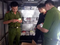 Truy đuổi xuyên tỉnh, bắt giữ xe ô tô vận chuyển hàng nghìn ĐTDĐ lậu tại Bắc Ninh