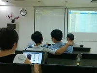 VN shares fall on declining oil prices