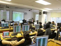 VN shares mixed; banks slide