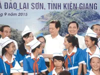 PM starts power supply project to Lai Son Island
