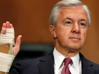 CEO Wells Fargo từ chức sau vụ bê bối 2 triệu tài khoản giả