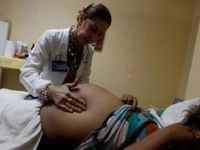 Malaysia cân nhắc việc phá thai đối với thai phụ nhiễm Zika