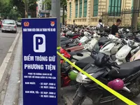 Công an Hà Nội triển khai 27 điểm trông giữ xe quanh phố đi bộ