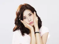 Lee Bo Young ngại sức khỏe nếu sinh con lần 2