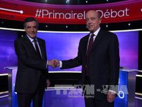 Hai ứng viên cánh hữu bước vào vòng 2 bầu cử sơ bộ Pháp