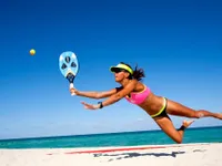 Sức hấp dẫn của môn Beach Tennis ở bãi biển Copacapana