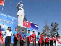 600 sinh viên hưởng ứng Tuần lễ Biển và Hải đảo năm 2016