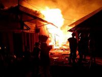 Hỏa hoạn thiêu rụi 40 kiốt tại Lâm Đồng
