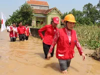 Aid rushed to disaster-hit areas