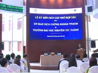 Sở Giao dịch chứng khoán TP.HCM lần đầu hợp tác giáo dục