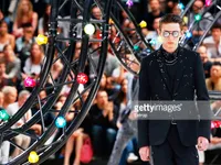 Dior Homme Xuân Hè 2017: Những quý ông của tương lai