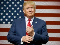 Tổng thống Mỹ Donald Trump bắt đầu chuyến thăm châu Á