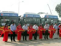 Hà Nội có thêm 2 tuyến xe bus mới