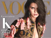 Siêu mẫu Kendall Jenner tiết lộ chuyện bố chuyển giới khi lên bìa Vogue