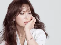 Tung tin Song Hye Kyo làm gái bao, bị phạt 3 triệu Won