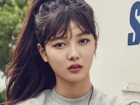 'Tiểu tiên nữ' Kim Yoo Jung đáng yêu trong loạt ảnh mới