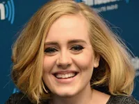 Adele ký hợp đồng khủng 90 triệu Bảng với Sony