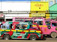 Xe bus Matatu - “ông hoàng” đường phố Kenya