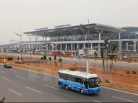 Private transport firms offer cheap ride from Hà Nội to Nội Bài Airport