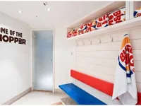 Độc đáo dịch vụ vừa ăn burger vừa xông hơi