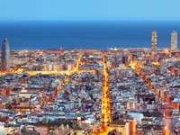 Ngắm Barcelona đẹp mê hoặc với kiến trúc ấn tượng