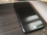 Tại sao iPhone 7 jet black không có để mua?