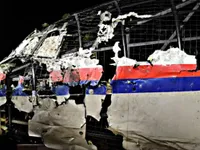 Ngoại trưởng Australia: Công bố danh tính thủ phạm bắn rơi MH17 vào cuối năm