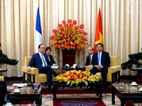 Bí thư Thành ủy Đinh La Thăng tiếp Tổng thống Pháp Francois Hollande