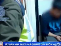 Tây Ban Nha triệt phá đường dây buôn người lớn