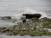 Hơn 12.000 người dân Philippines phải sơ tán do bão