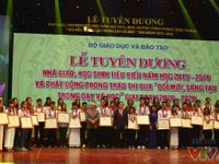 Tuyên dương 252 nhà giáo, học sinh tiêu biểu năm học 2015-2016