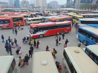 TP.HCM: Phụ thu giá vé Tết Nguyên đán 2017 tăng cao nhất là 60