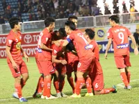 VIDEO: Công Phượng, Văn Thanh lập công, HAGL thắng trận đầu tiên tại V.League 2017